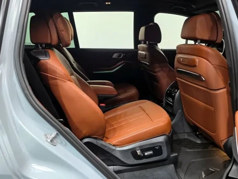 2024 BMW X7 с пробегом 18 920 км