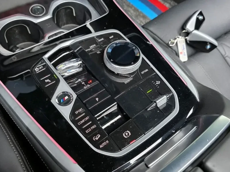 2024 BMW X7 с пробегом 9 737 км