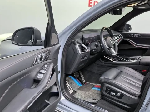 2024 BMW X7 с пробегом 9 737 км