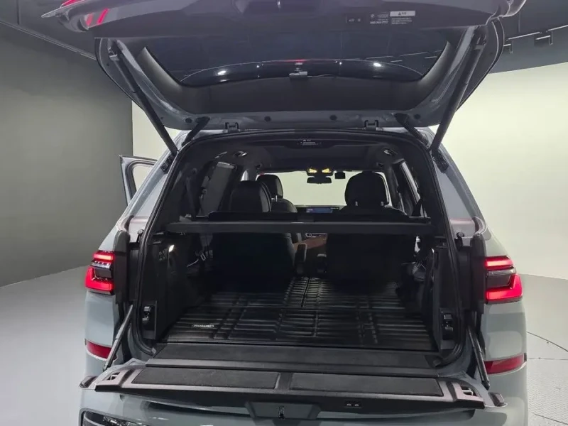 2024 BMW X7 с пробегом 9 737 км