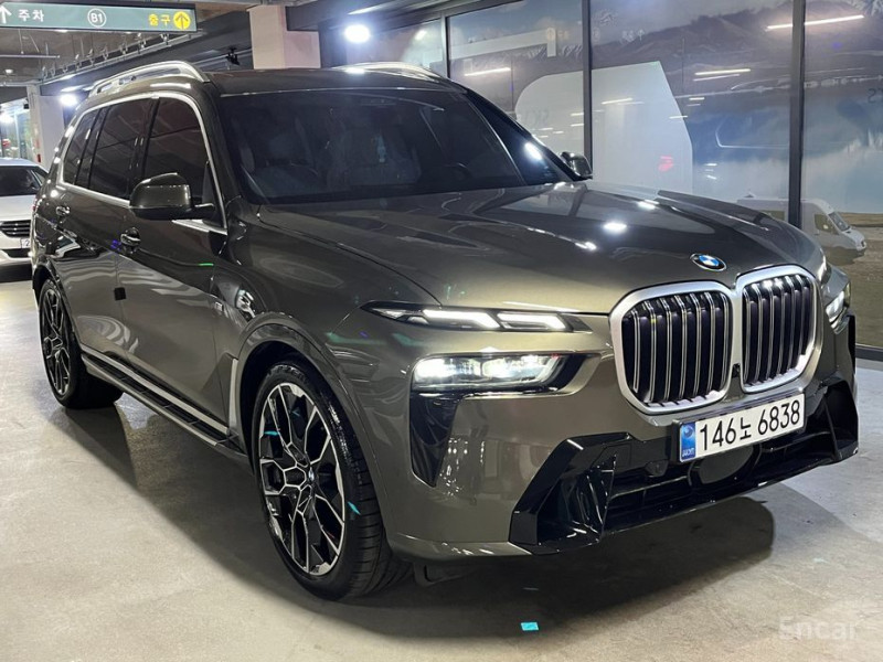 BMW X7