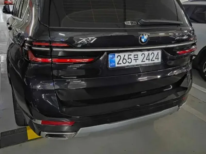 2025 BMW X7 с пробегом 4 200 км
