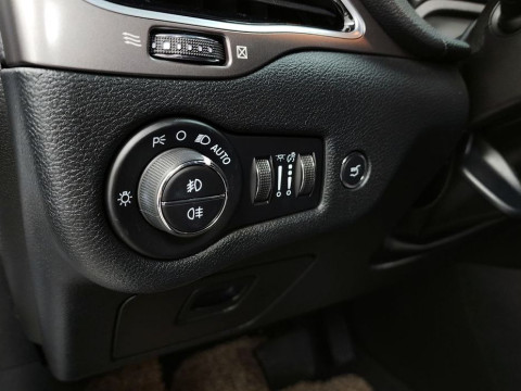 2022 Jeep Cherokee с пробегом 102 399 км