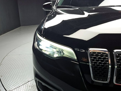 2022 Jeep Cherokee с пробегом 36 059 км