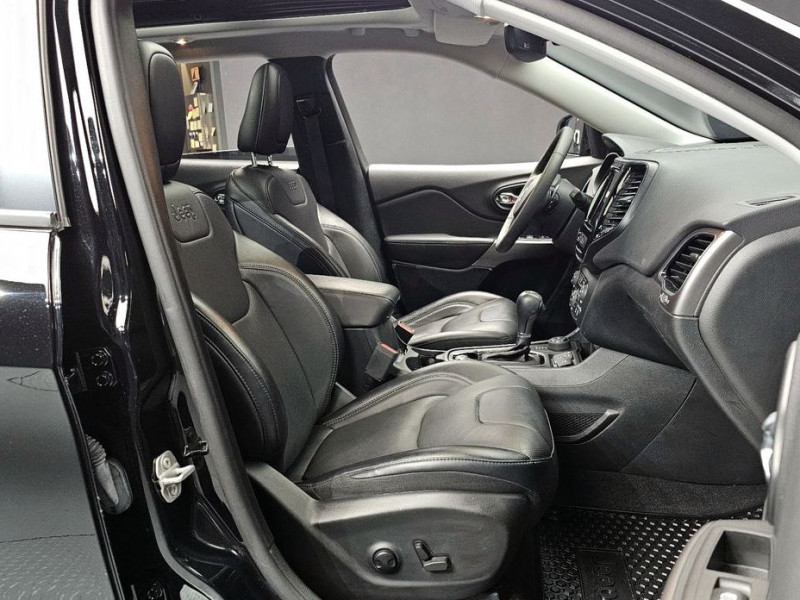 2022 Jeep Cherokee с пробегом 36 059 км