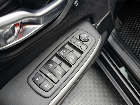 2022 Jeep Cherokee с пробегом 36 059 км