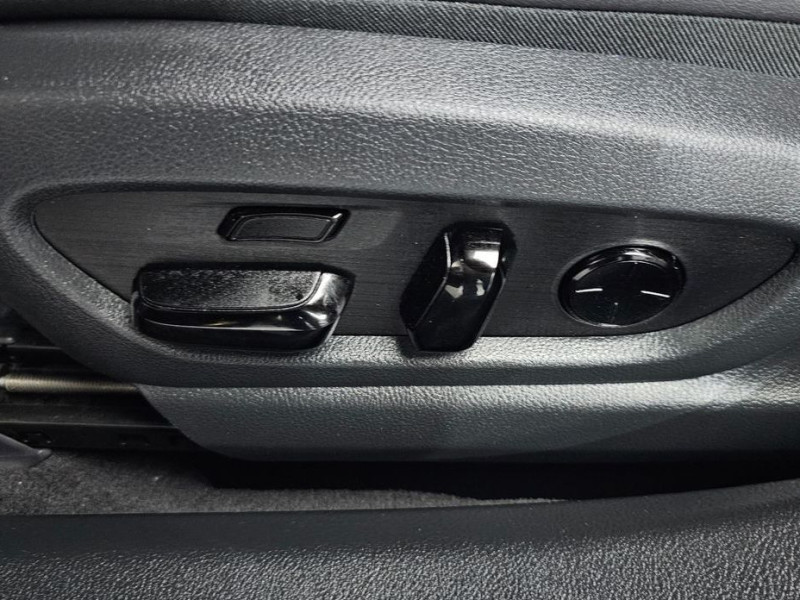 2022 Lexus ES с пробегом 22 696 км