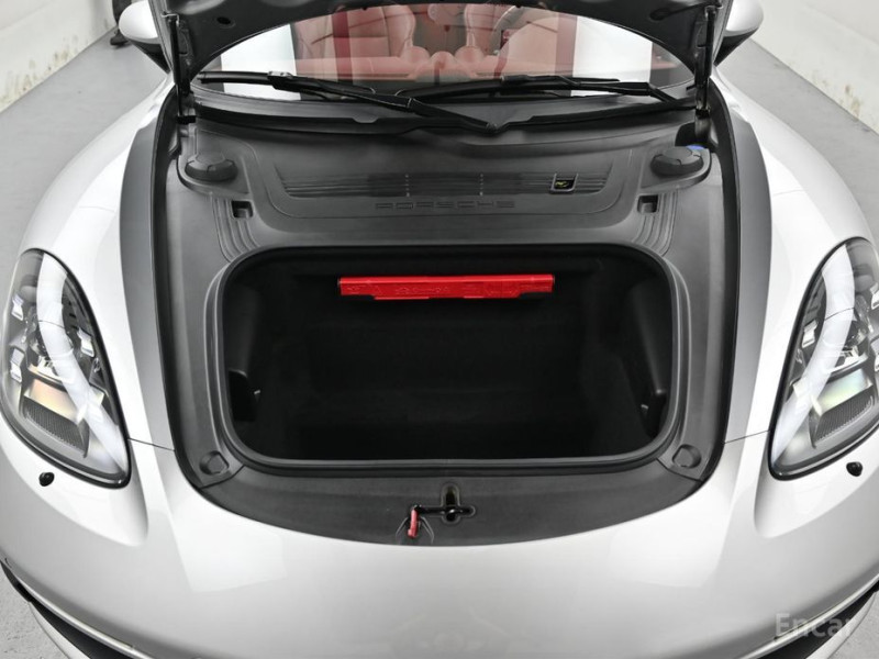 2023 Porsche 718 Spyder с пробегом 34 584 км